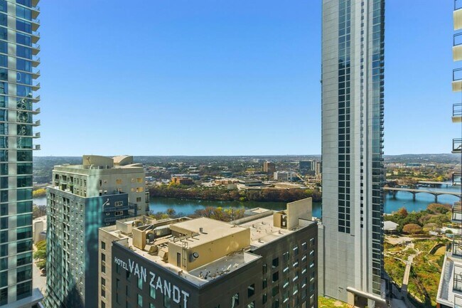 Photo - 610 Davis St Unit 2204