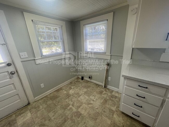 Photo - 907 W Cooksey Dr