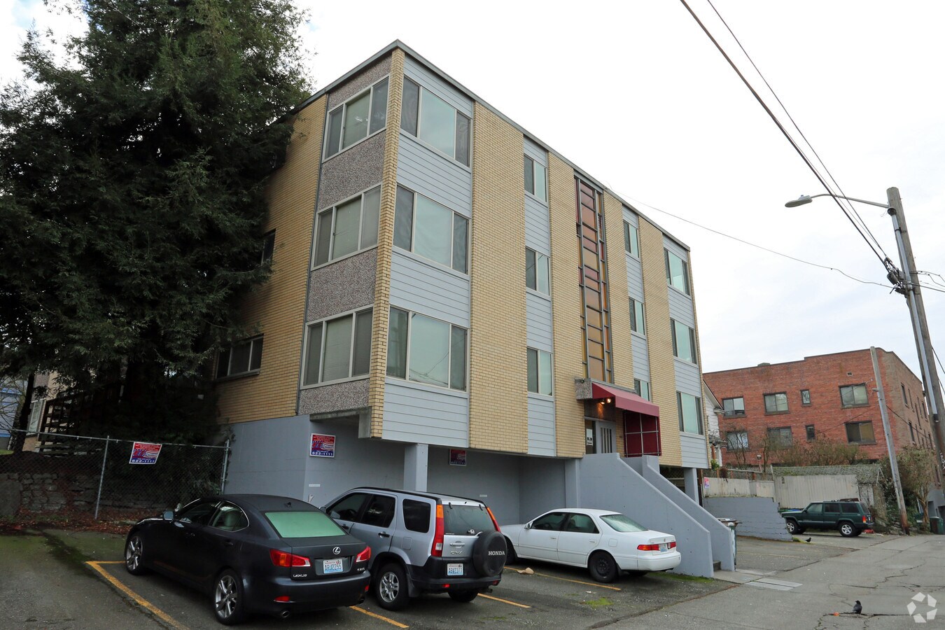 Photo - Mondrian Apartments