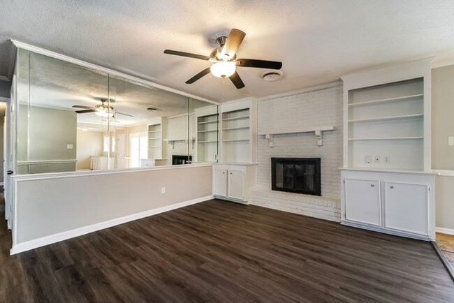 Photo - 445 N Canton Club Cir