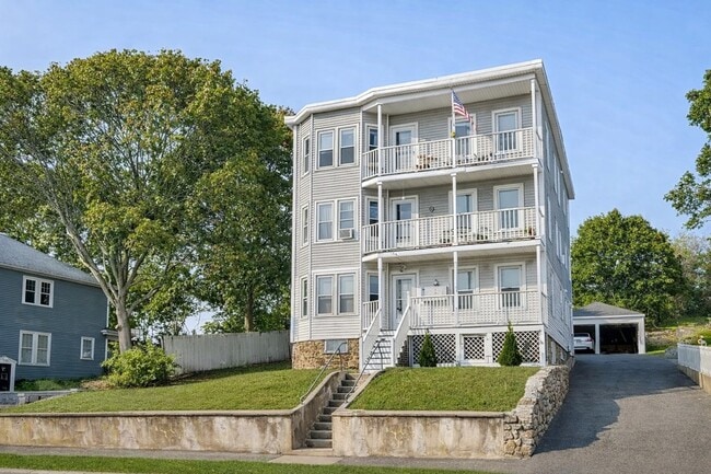 Photo - 184 Ocean Ave W Unidad 1