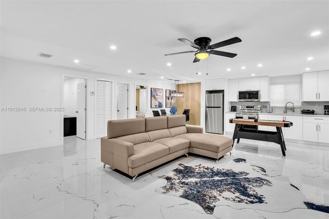 Photo - 923 NW 110th St Unit A