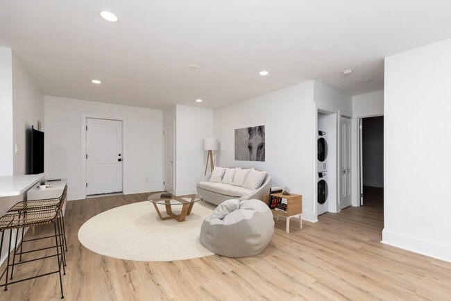 Living Area - Corner Grove Apartments