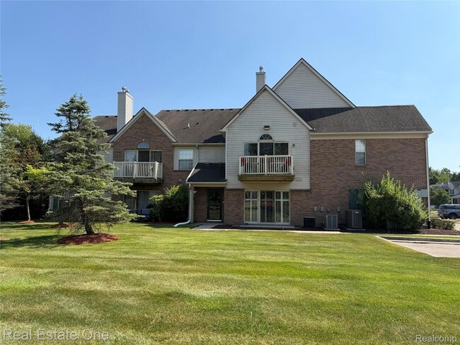 Photo - 523 Brookfield Dr Unidad 81
