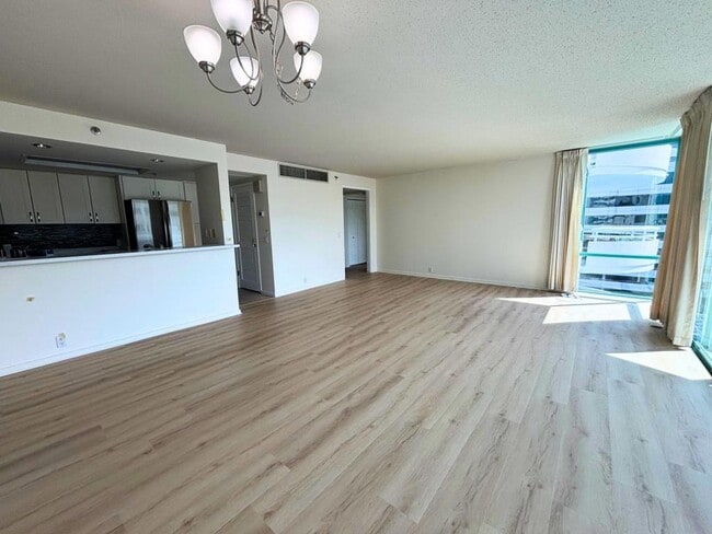 Photo - 1341 Kapiolani Blvd