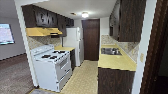 Photo - 1911 E D St