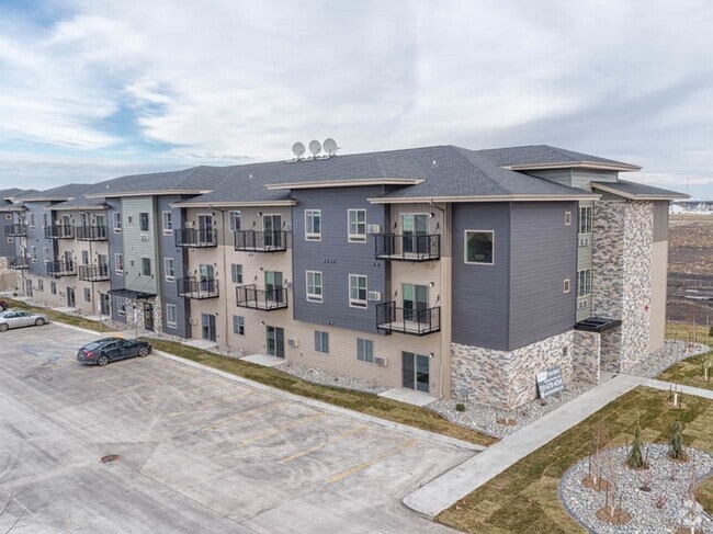 Building Photo - Edition - Spacious, Modern Kitchens in Pet... Unit 206 Rental