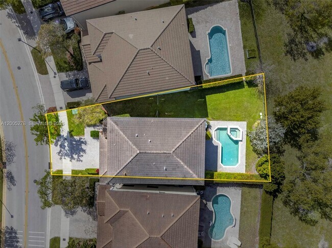 Photo - 19278 NE 6th Ave