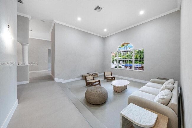 Photo - 1033 Almeria Ave