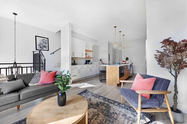 Photo - 919 Ramsey St Unit ID1045338P