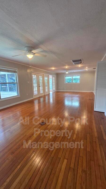 Photo - 205 Catherine Ave