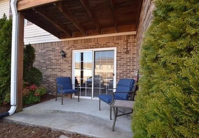 Building Photo - 11913 N Tazwell Dr Unit 1