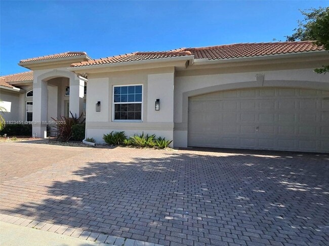 Building Photo - 15066 SW 39th St Rental