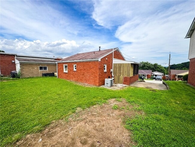 125 Delrose Dr