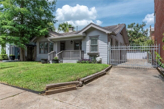 Building Photo - 2027 Huldy St Rental