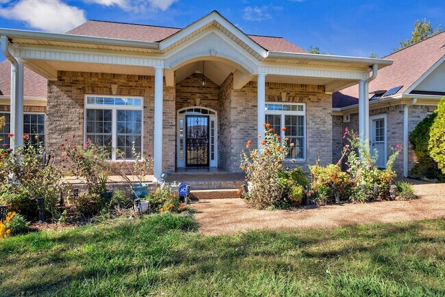 Photo - 614 Greene Dr