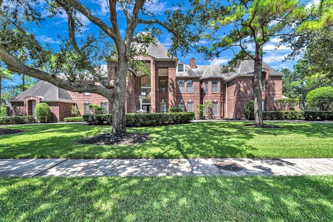 Building Photo - 21410 Ganton Dr