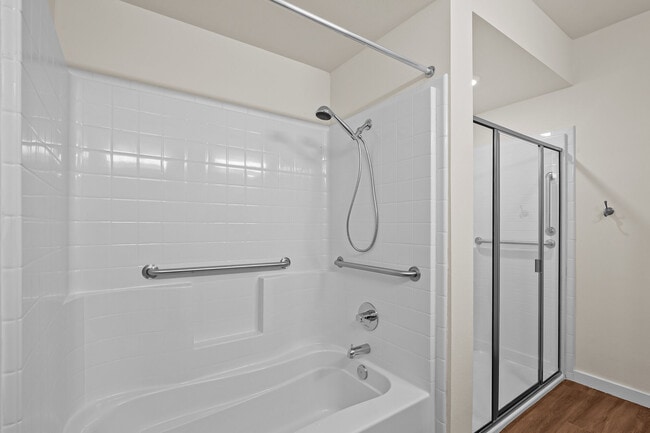 Main Bath B2