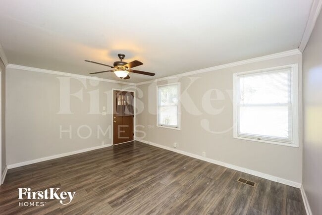 Photo - 942 Astor Ave SW