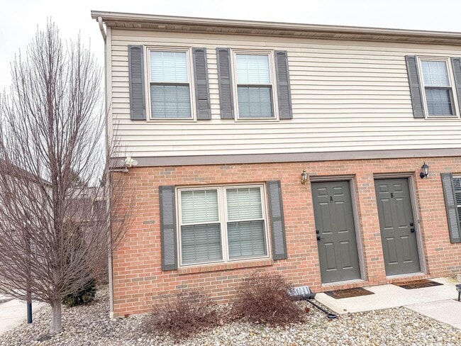 Photo - 631 Pebble Pl Dr Unit A