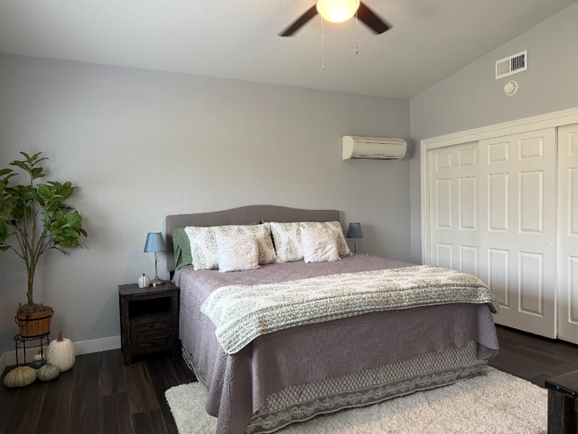 Photo - 8907 Amerigo Ave