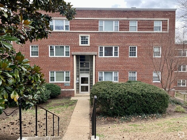Building Photo - 1303 N Ode St Rental