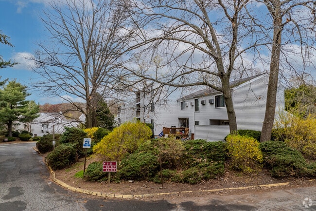 Exterior - Woodmere Place