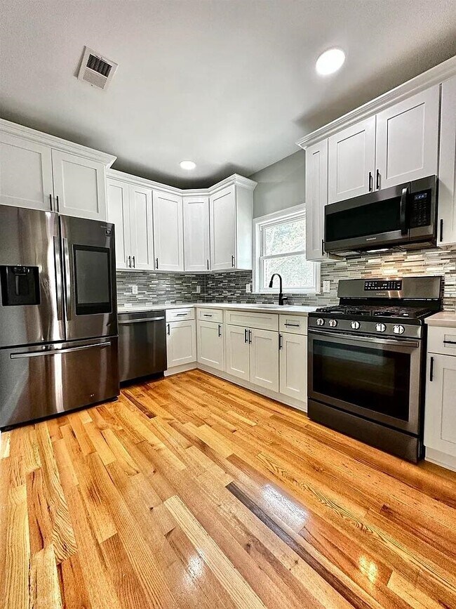 Photo - 259 Duncan Ave Unit 2