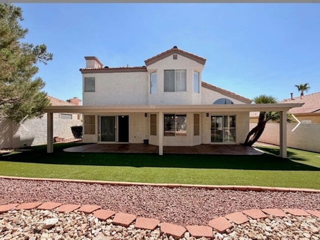 Photo - FABULOUSLY CLEAN AND CHARMING HOME IN THE LAKES COMMUNITY OF SOUTHWEST LAS VEGAS