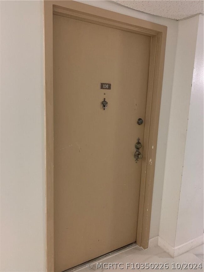 4152 Inverrary Dr Unit 106