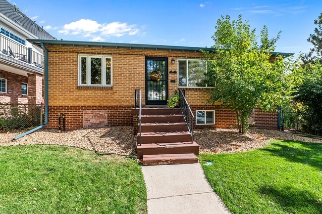 Photo - 44 Monroe St