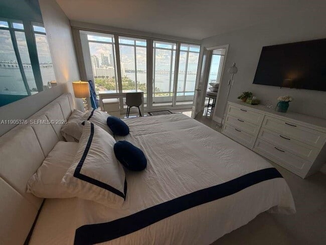Photo - 1717 N Bayshore Dr Unit a 1840