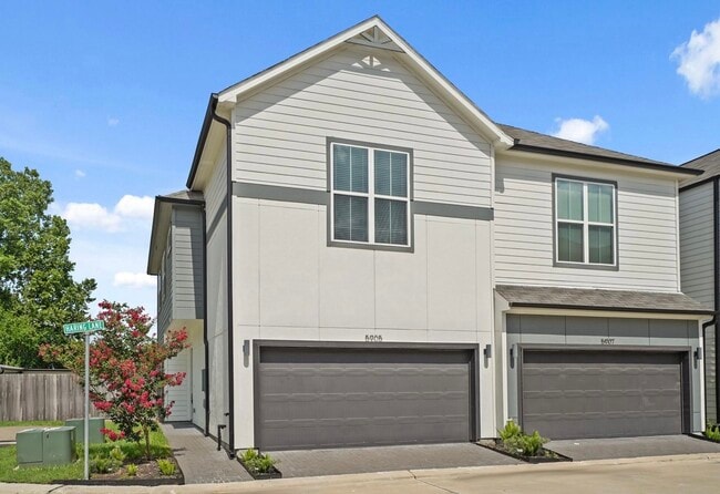 Building Photo - 5905 Haring Ln Rental