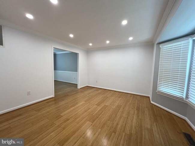 Building Photo - 8519 Wheatfield Way