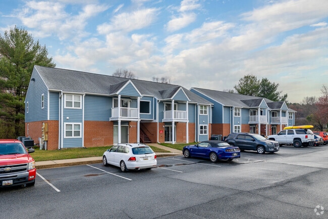 Photo - Gardens at Chesapeake Apartments