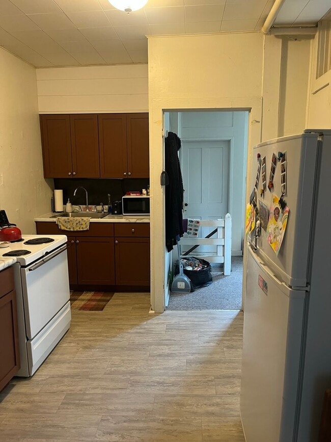 Photo - 412 N Linn St Unidad 412-02