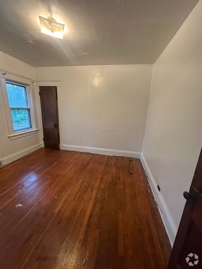 Building Photo - 13501 4th Ave Rental
