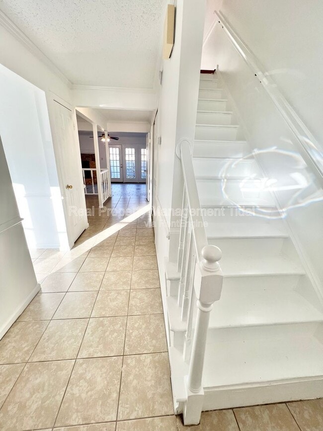 Photo - 320 Fairfax Terrace