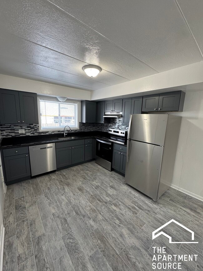 Building Photo - 1408 Carol St Unit 2B