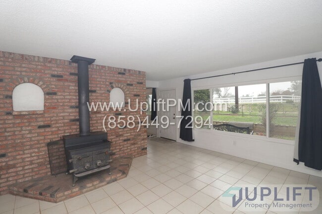 Photo - 1831 Lilac Rd