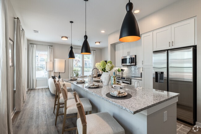 B4 - 2BR, 2BA - 1179SF - Kitchen