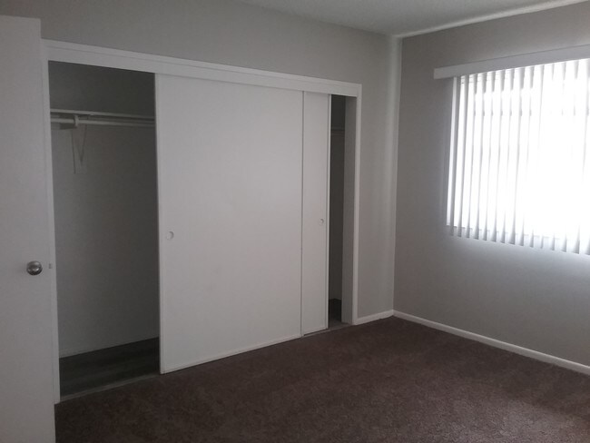 Photo - Glencrest Palms Apartments