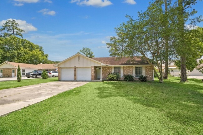 Building Photo - 25114 Spring Ridge Dr