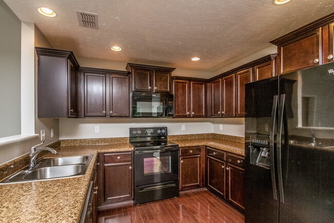 Photo - 1713 Porchrest Way