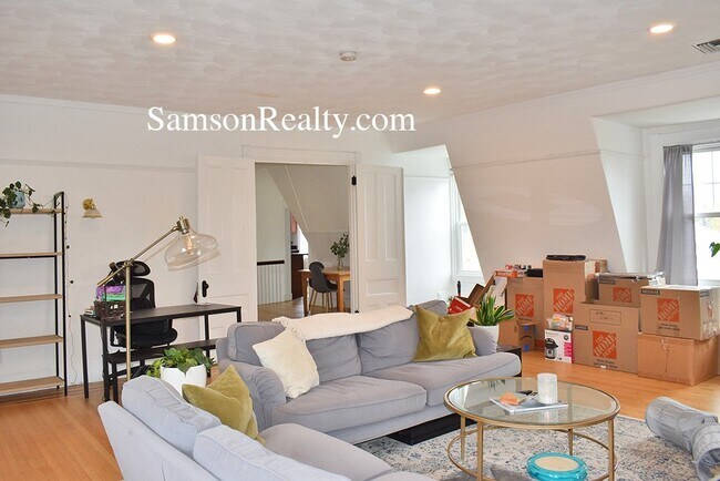 Photo - 420 Angell St Unit 3