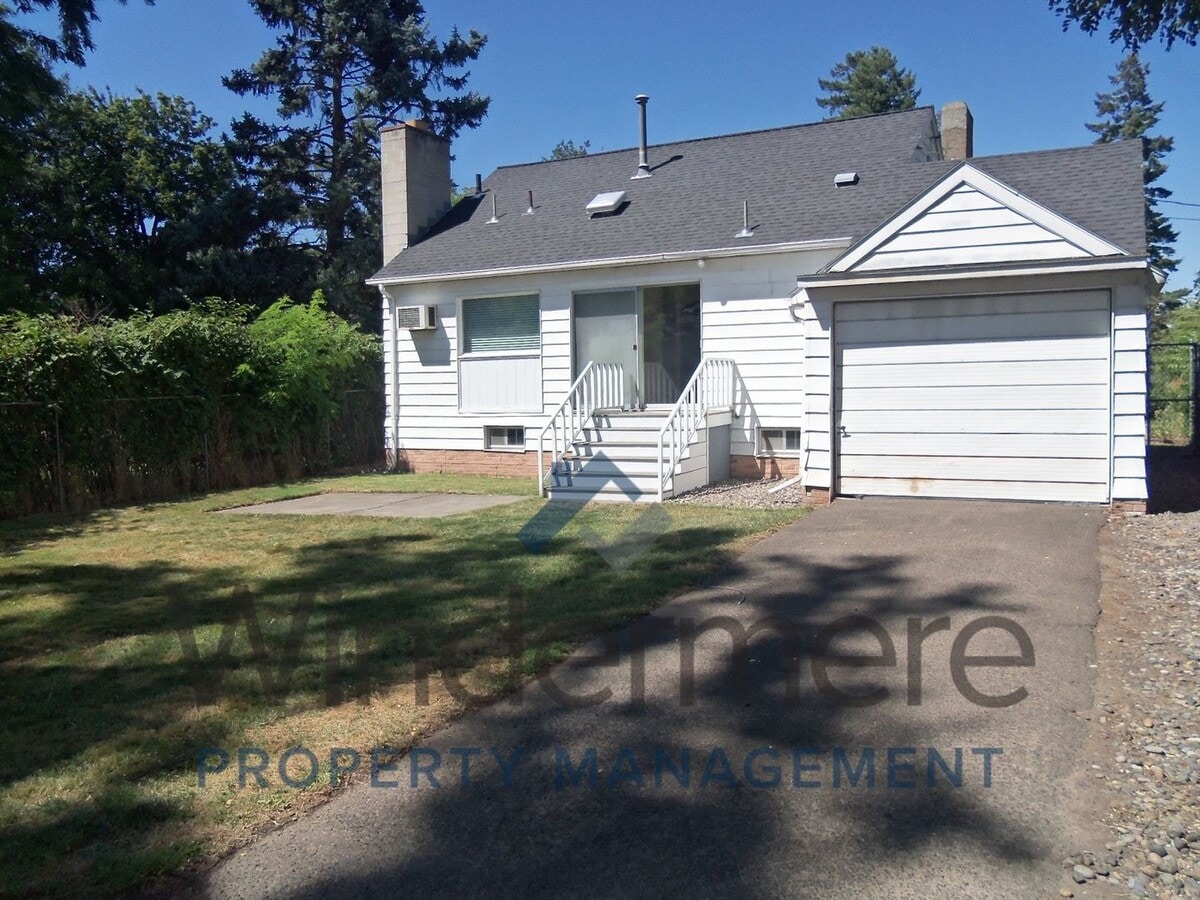 Photo - 950 Francis Ave