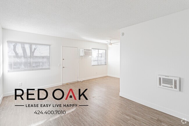 Building Photo - Captivating, Sun-Drenched One Bedroom with... Unit 114