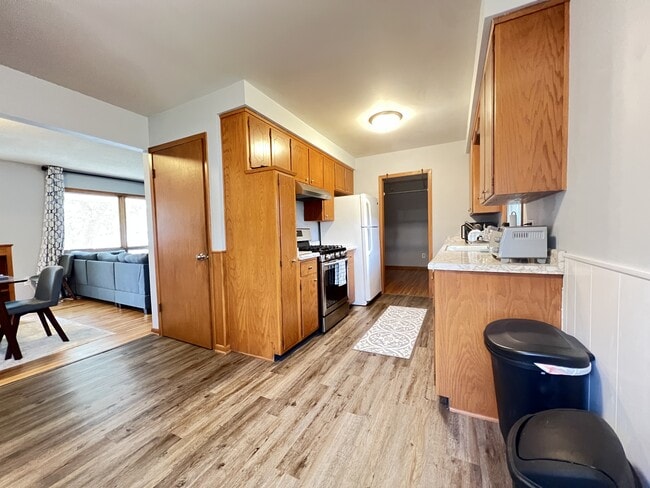 Photo - 2402 12th Ave NW