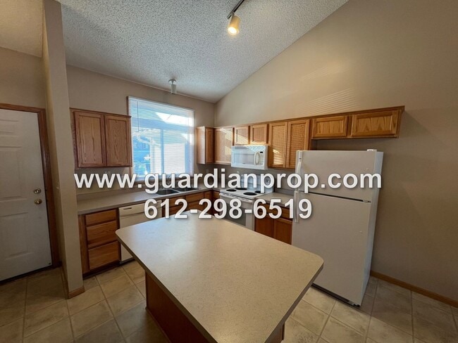 Photo - Townhouse Available September 1, Vaulted Ceilings, Open Floor Plan, 2 Bath, Attached Garage