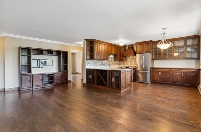 Photo - 561 W Stratford Pl